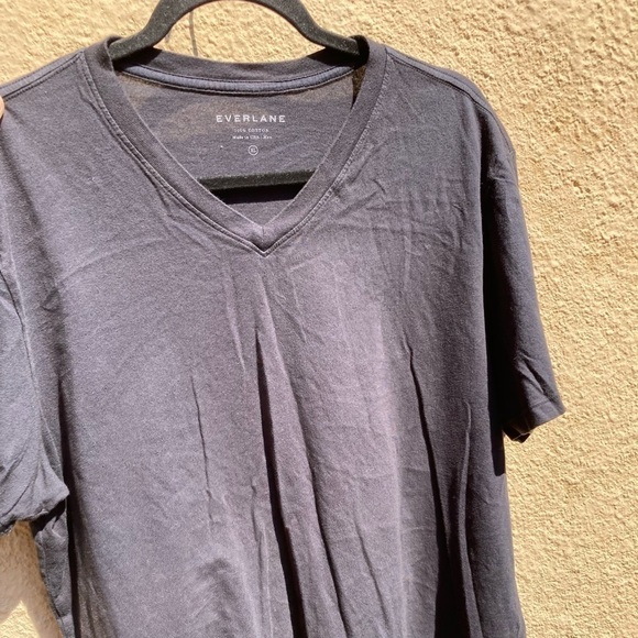 Men's Everlane T-Shirt Black Solid Classic XL Crew Cotton Casual Everyday V-Neck - Picture 6 of 9
